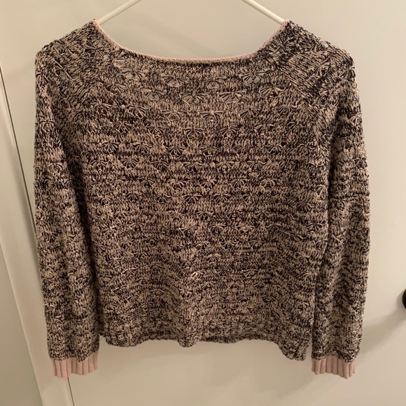 Tan & black sweater - Picture 2 of 4